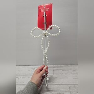 Pearl Bow Wreath Holder - White